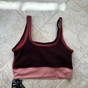 Nike sports bra - tight fit